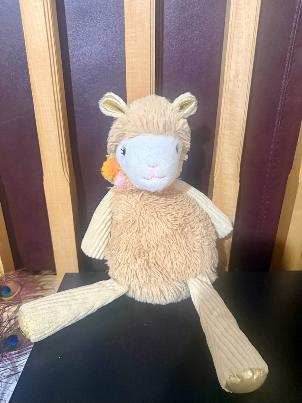 Scentsy Buddy Lovely The Llama Glam Collection Plush Stuffed Animal Scented Toy